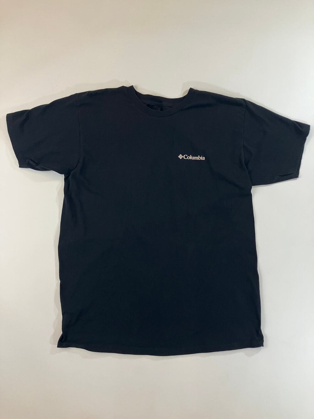 Columbia Sportswear Men’s L Black Mountain Sunset Graphic T Shirt 100% Cotton